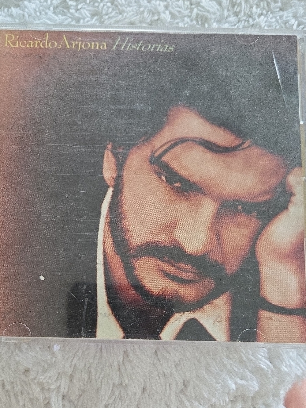 Sony White CD with Red & Blue Text - Ricardo Arjona 'Historias' - Picture 2 of 12